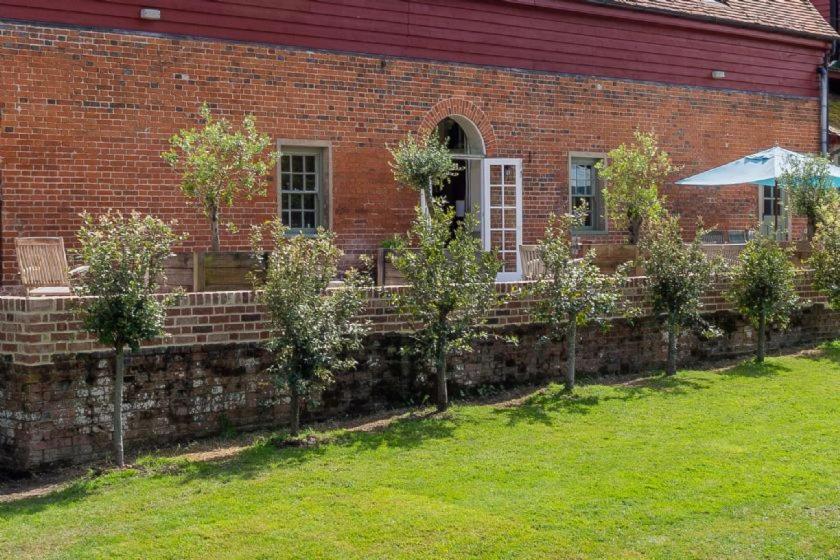 Belchamp Hall Stables Belchamp Otten Exterior photo
