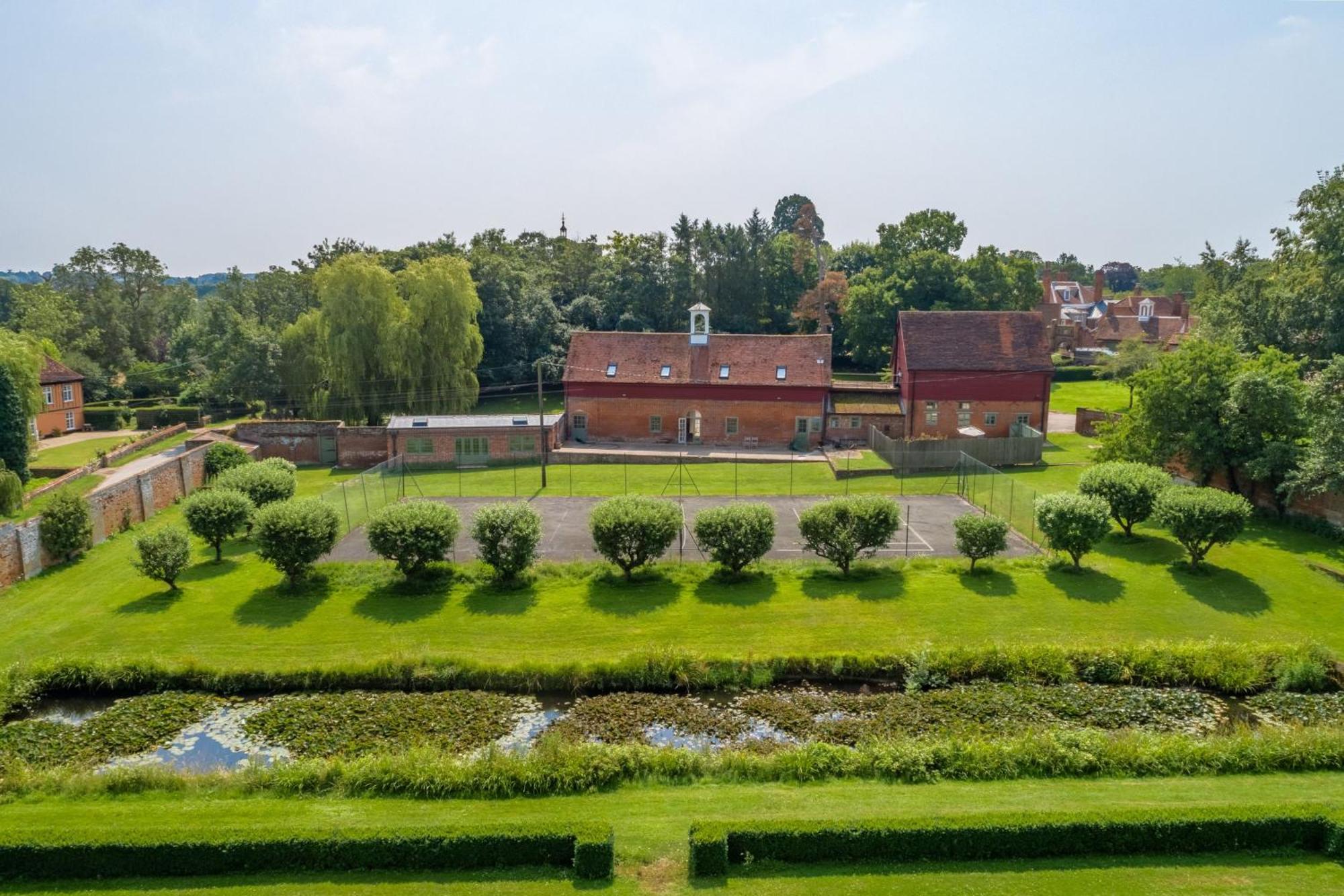 Belchamp Hall Stables Belchamp Otten Exterior photo